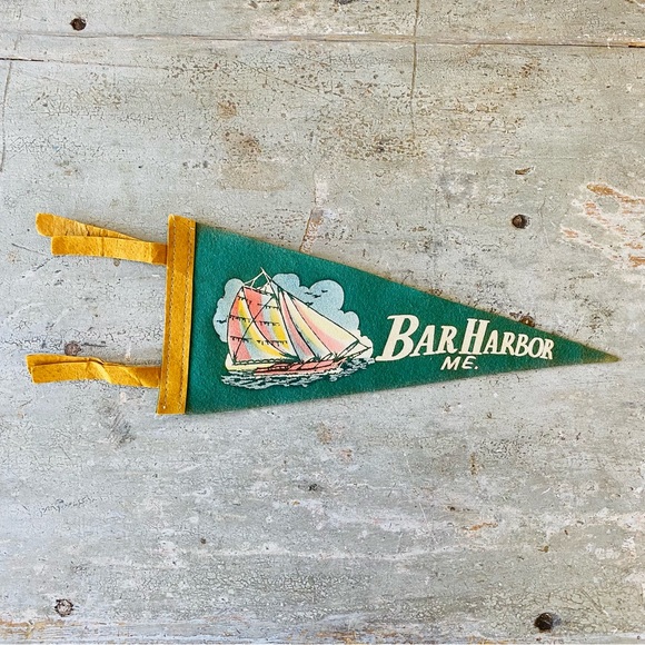 ♥️ Vintage ♥️ Bar Harbor ME. Green Felt Nautical Pennant